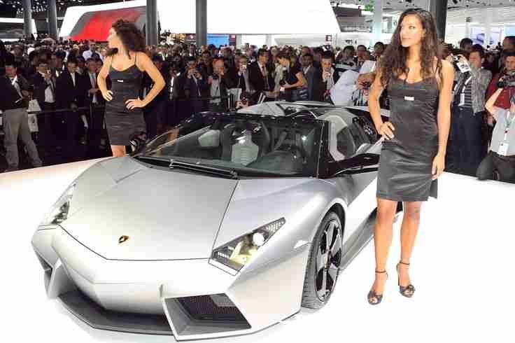 Booth Babes of 2009 Essen Motor Show, Los Angeles Auto