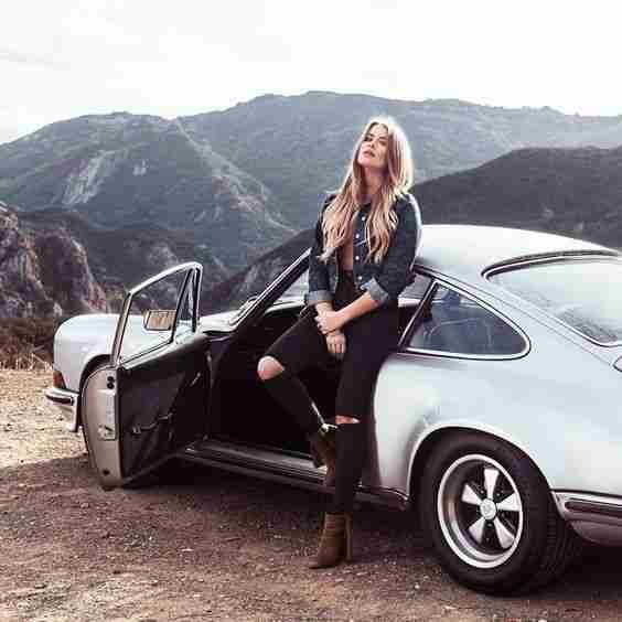 Automotive Car Show Girl Model 158