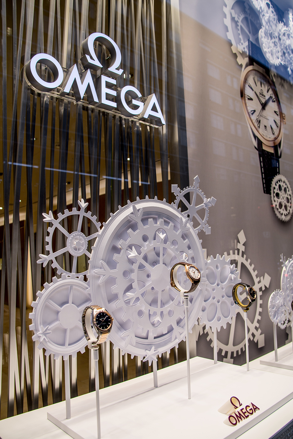 Omega Worldwide Holiday Windows –